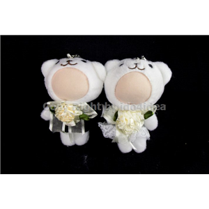 [love-23a] คู่รักหมีขาวช่อดอกไม้